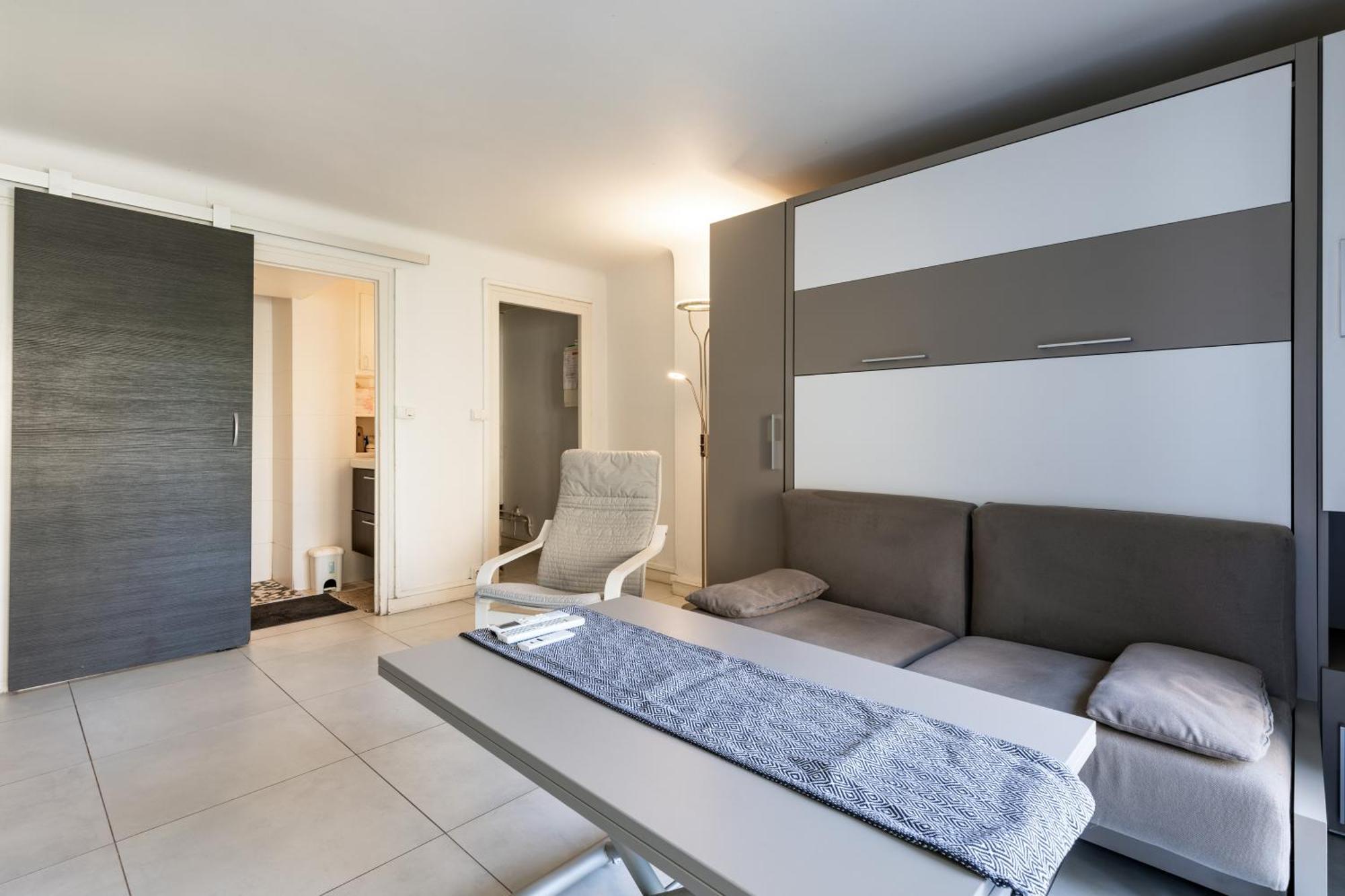 Appartement Avec Parking A 12mns Du Centre Historique De