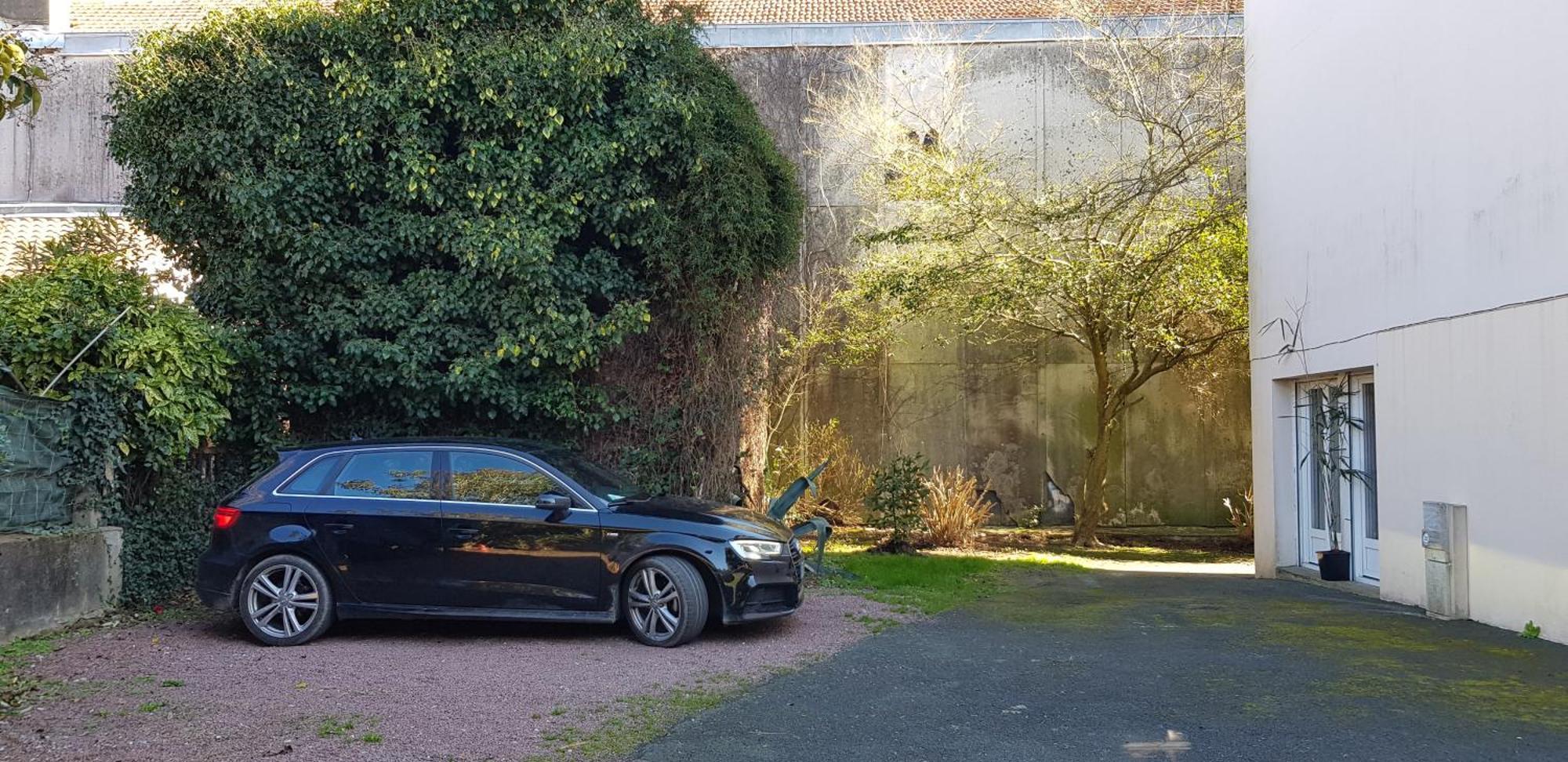 Avec Parking A 12mns Du Centre Historique De Appartement Bayonne